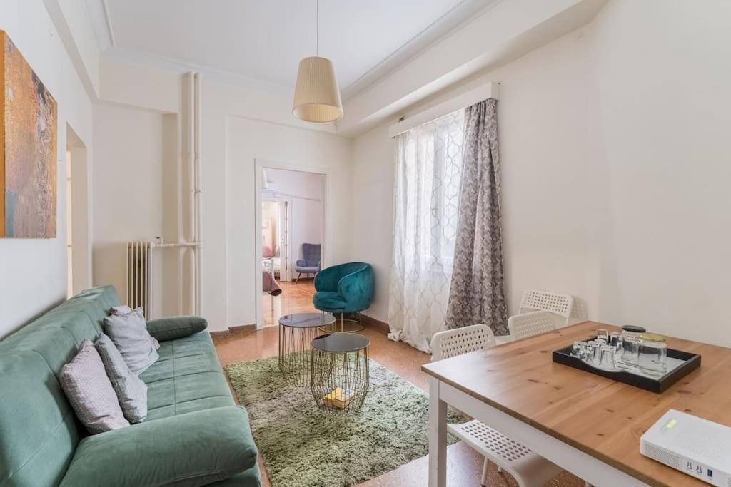Amazing 3Bdr Apt With Unique Roof Garden In Plaka Atenas Exterior foto